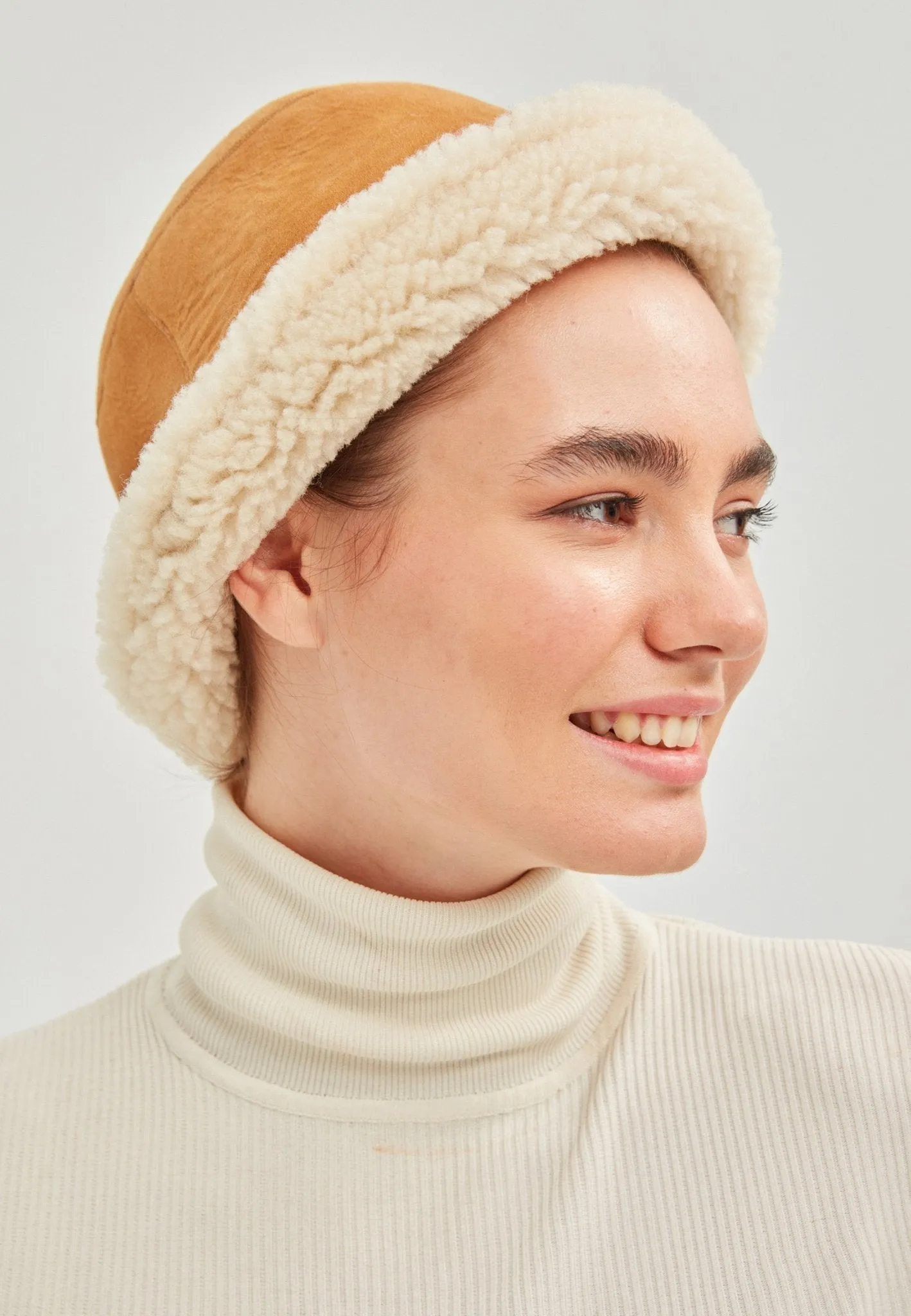 Sandy Women's Shearling Bucket Winter Hat - Yellow